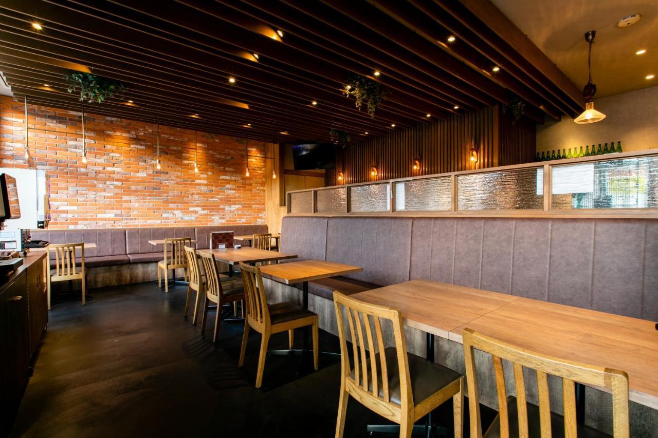 Hotel Wing International Select Higashi Osaka Esterno foto